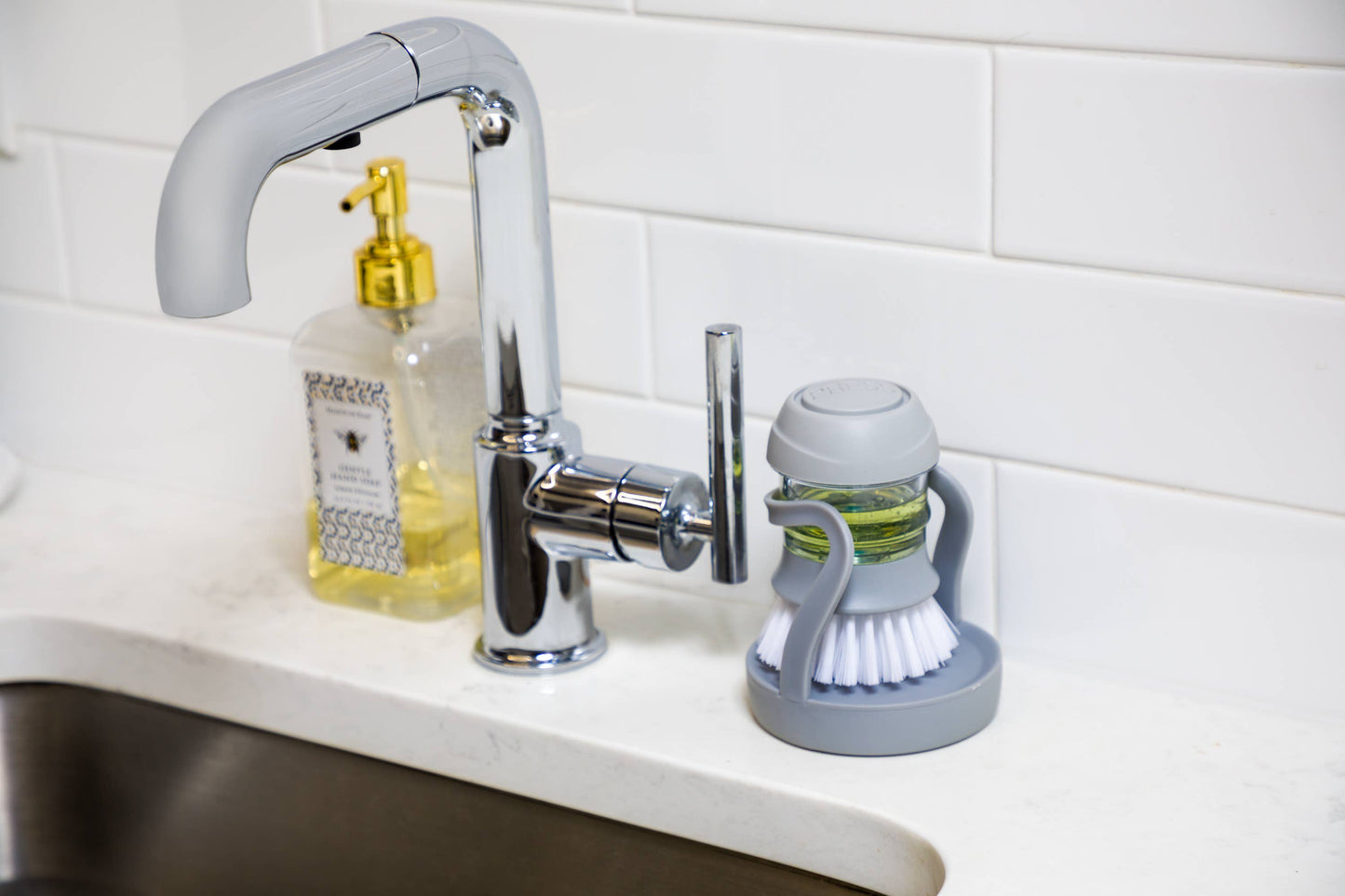 Dispensing Soap Scrub Brush with Holder - Pewter