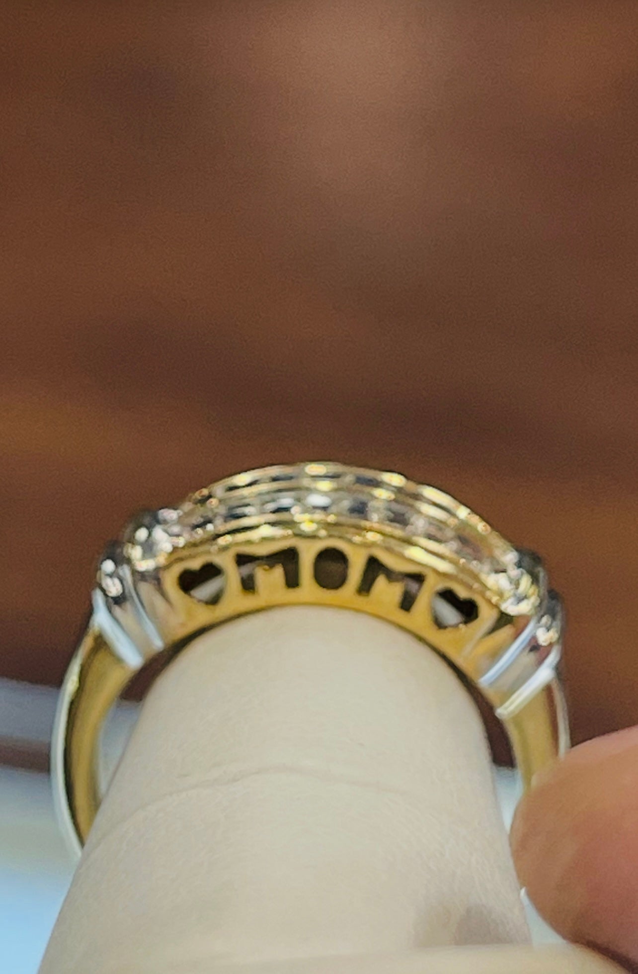 Diamond band "mom" cutout