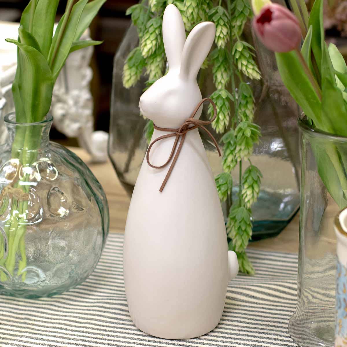 Alice Bunny Décor White 12"