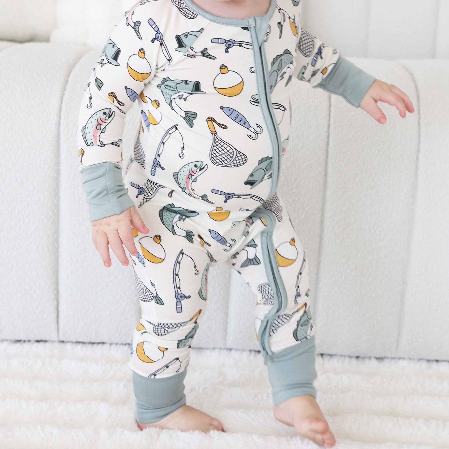 Catch of the Day Convertible Zip Romper: 0-3 months