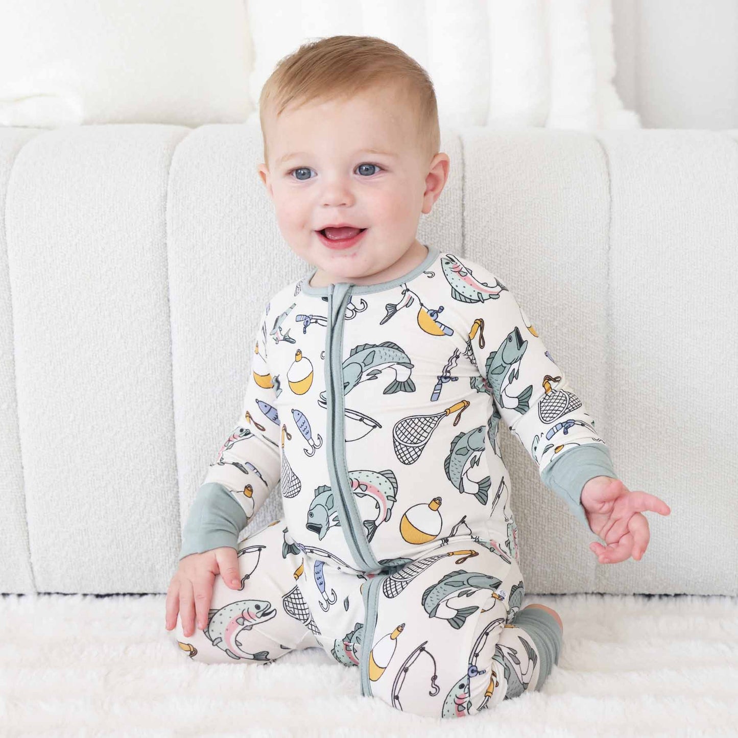 Catch of the Day Convertible Zip Romper: 0-3 months