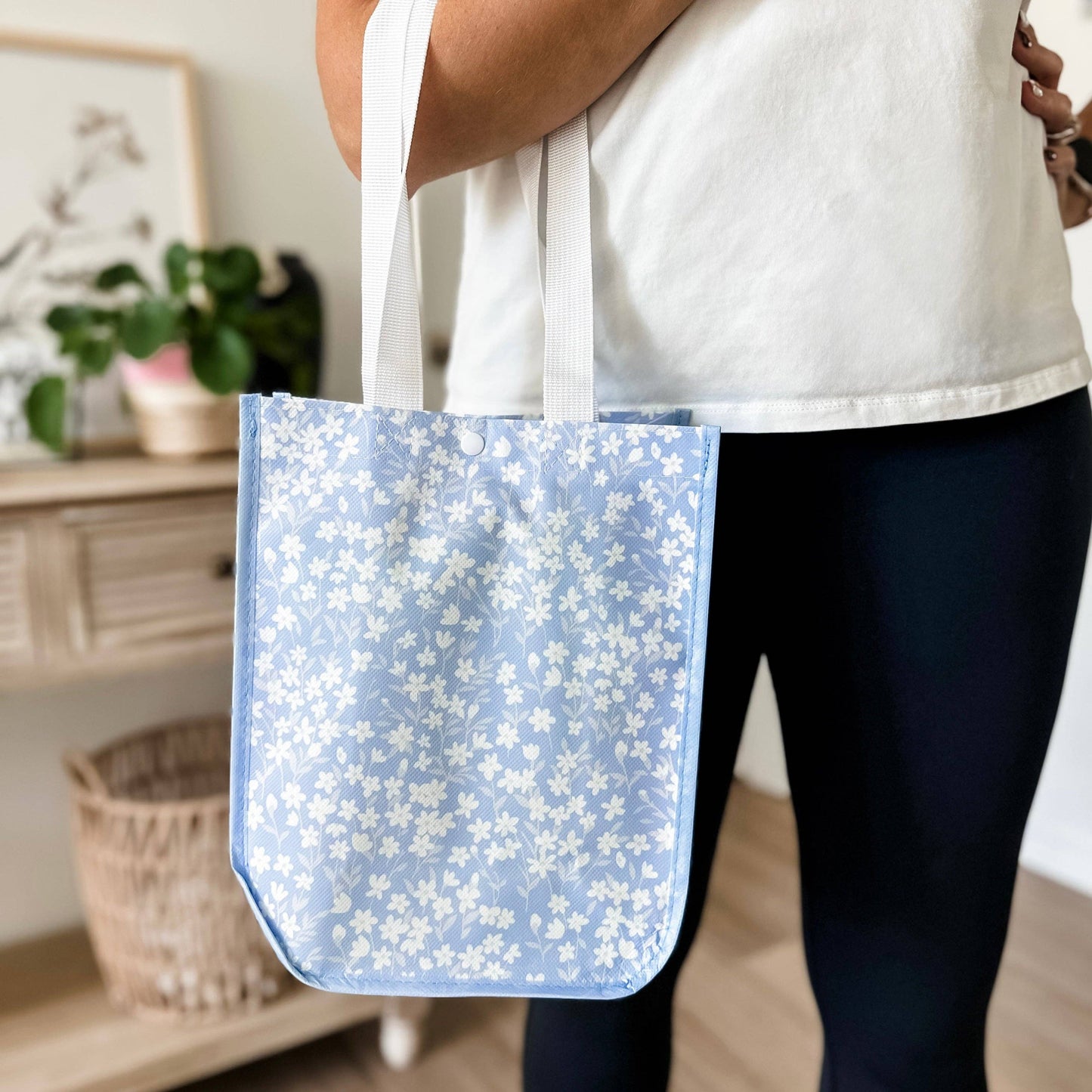 Snap Tote: Plum Path