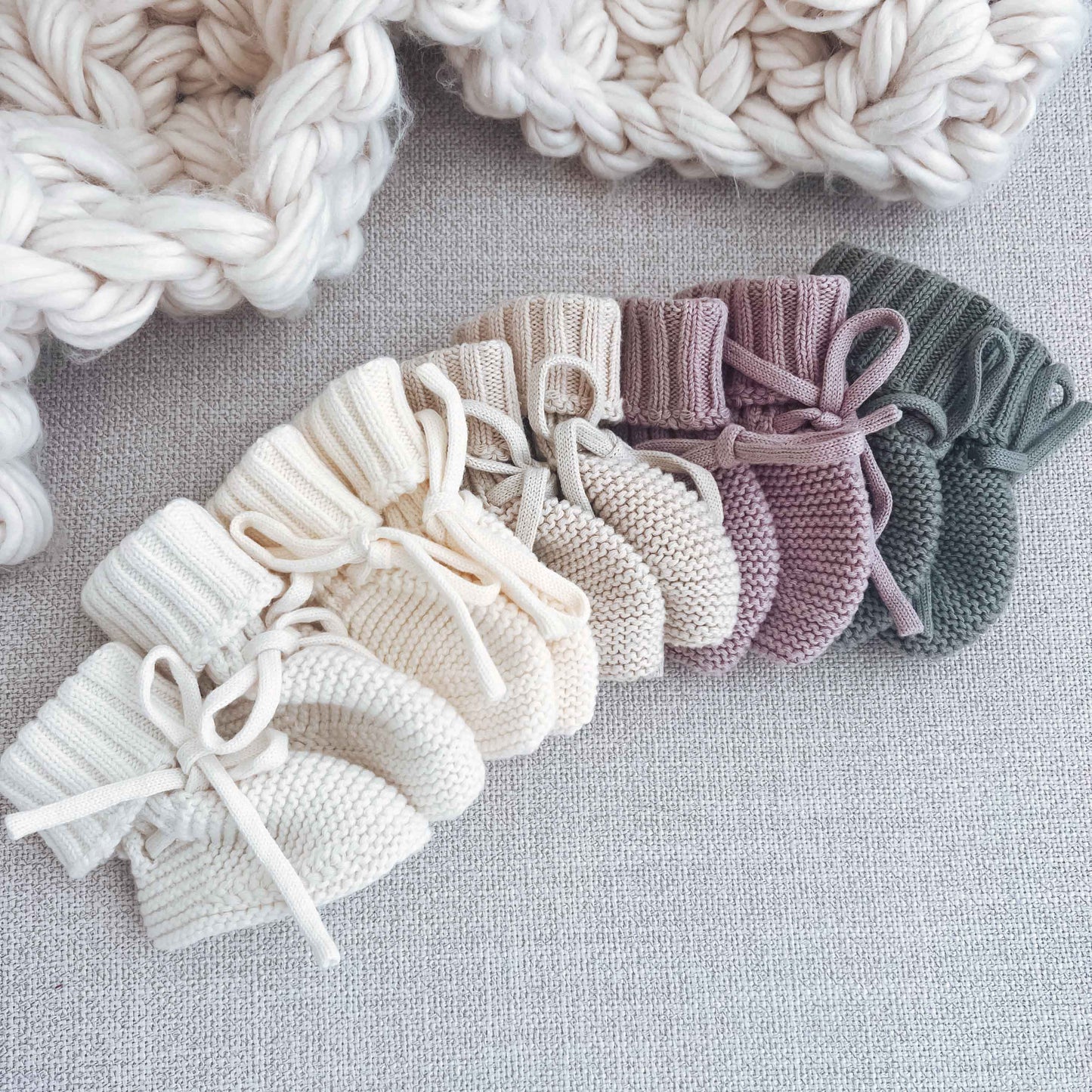 Knit Baby Booties: Iris / NB