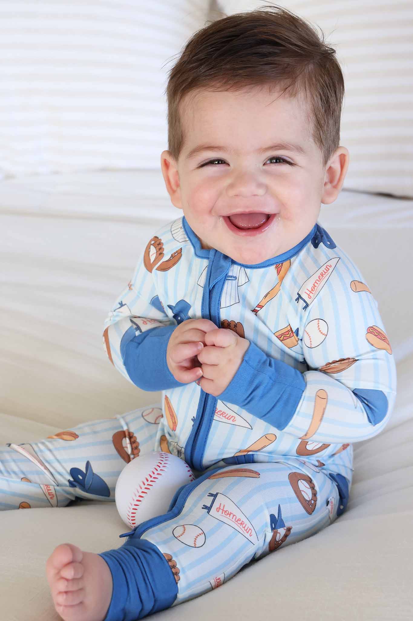 Ballpark Bros Convertible Zip Romper: 3-6 months