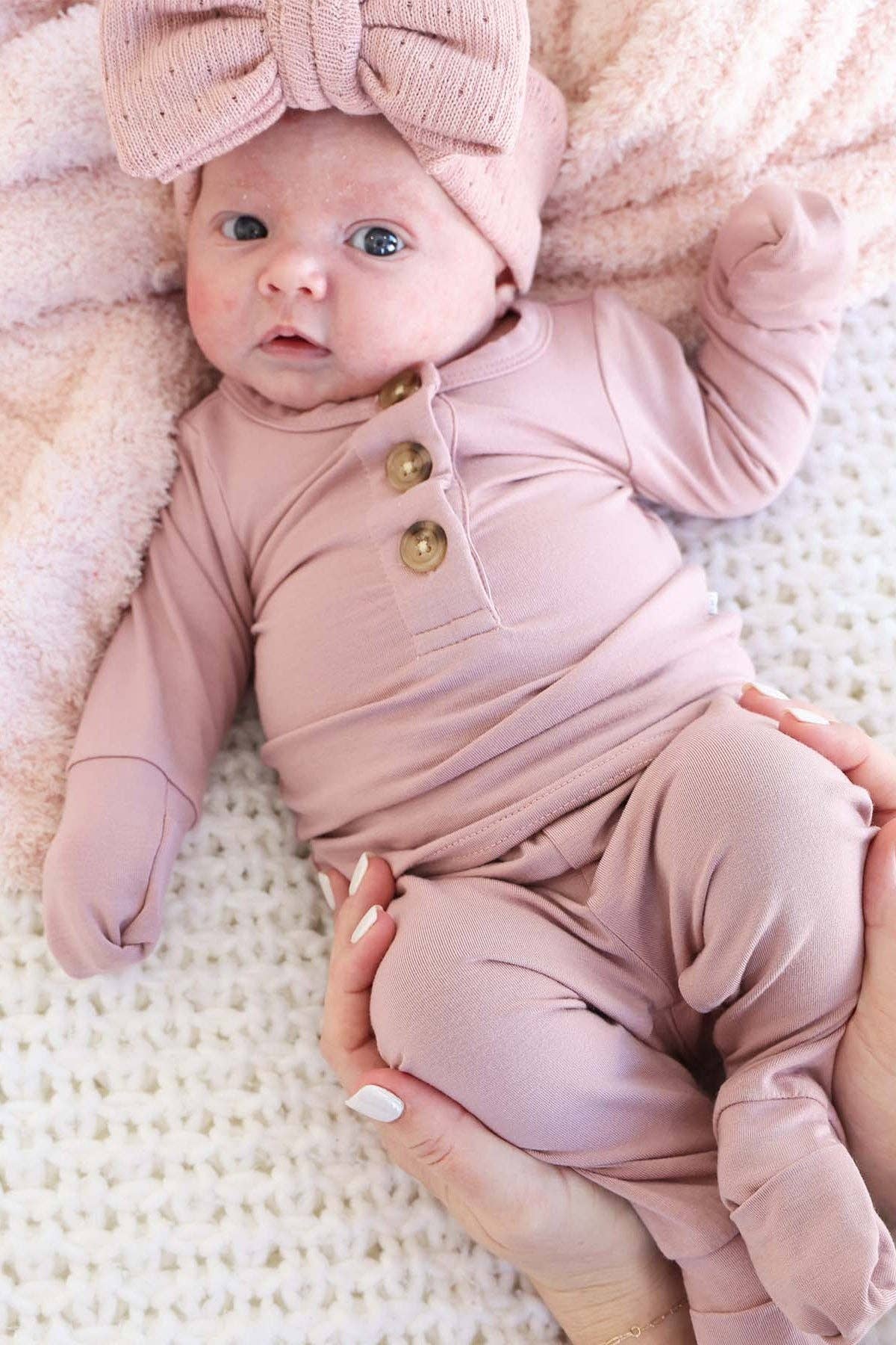 Large Knit Bow: Pearl White