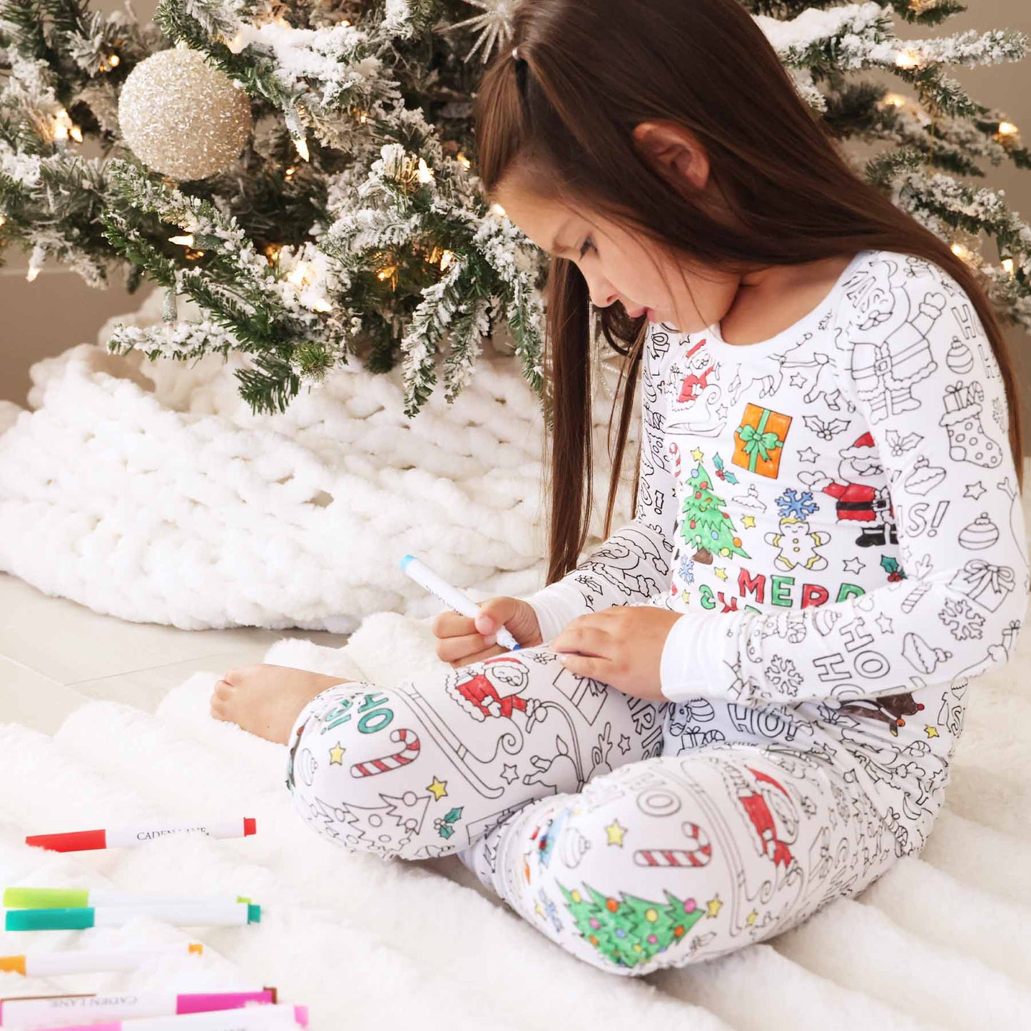 Colorable Two Piece Pajama Set | Christmas Morning: 9/10