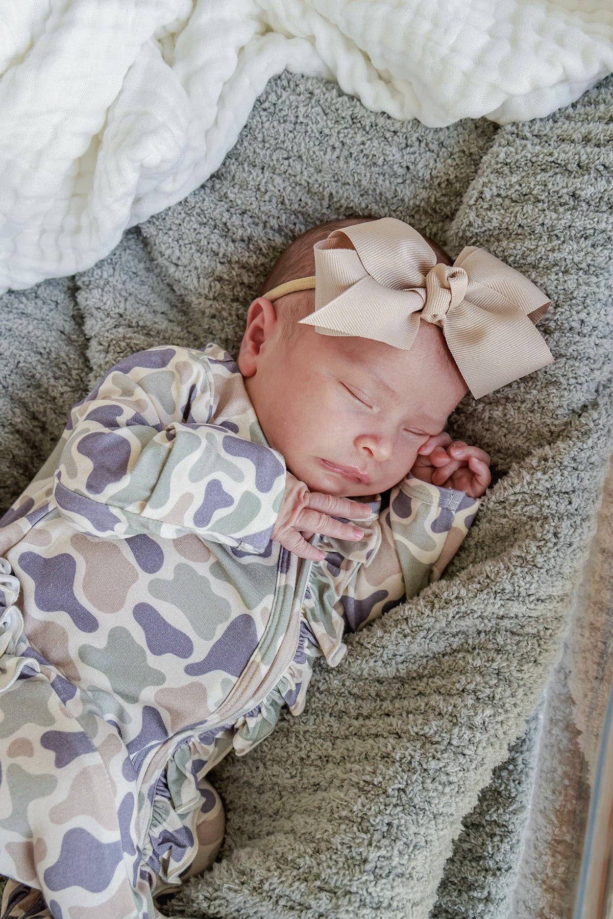 Ruffle Bamboo Zipper Footie | Camo Cutie: 0-3 months