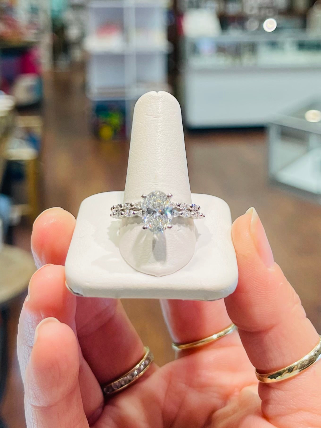 2CTW oval engagement ring