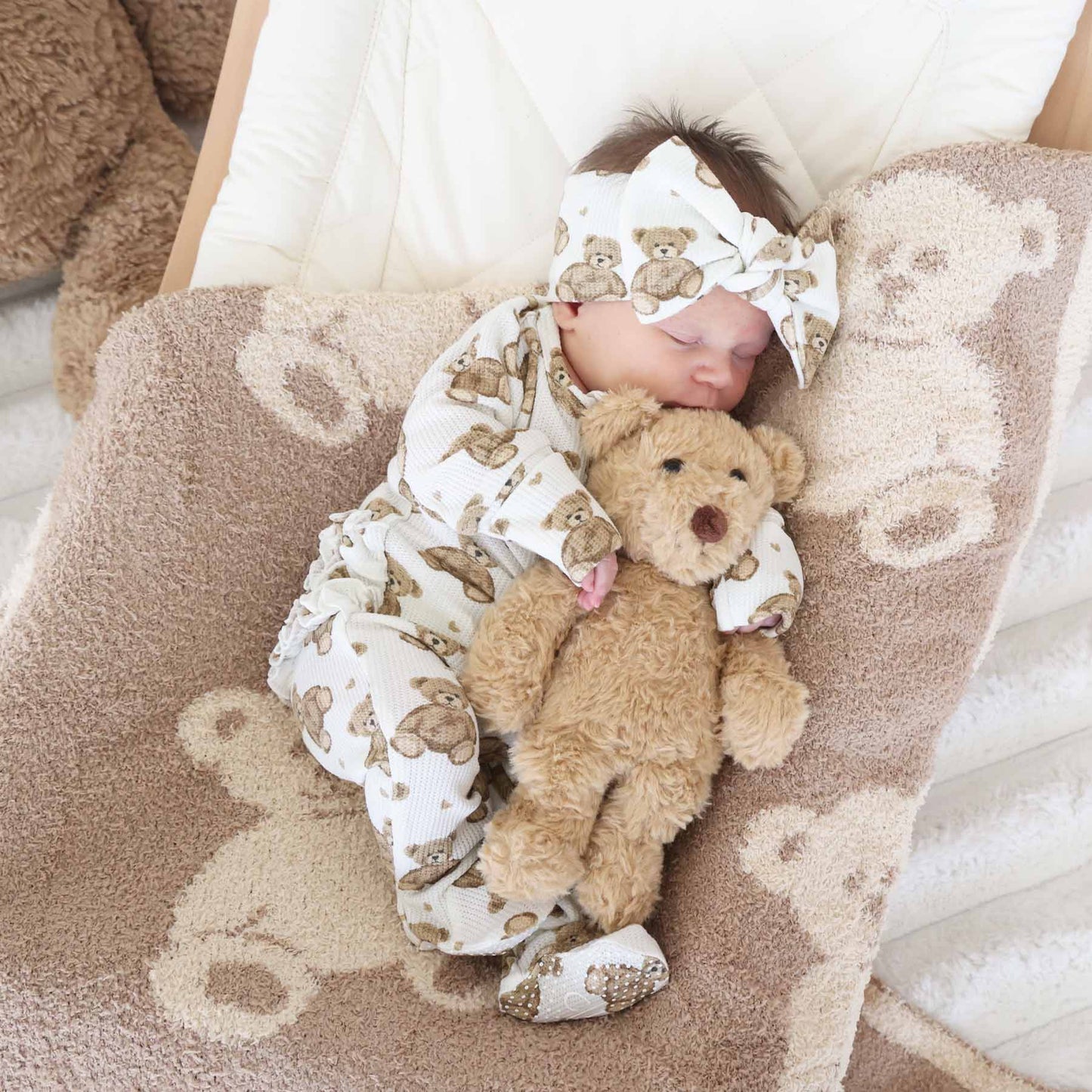 Beary Sweet Bamboo Waffle Zipper Ruffle Footie: 0-3 months