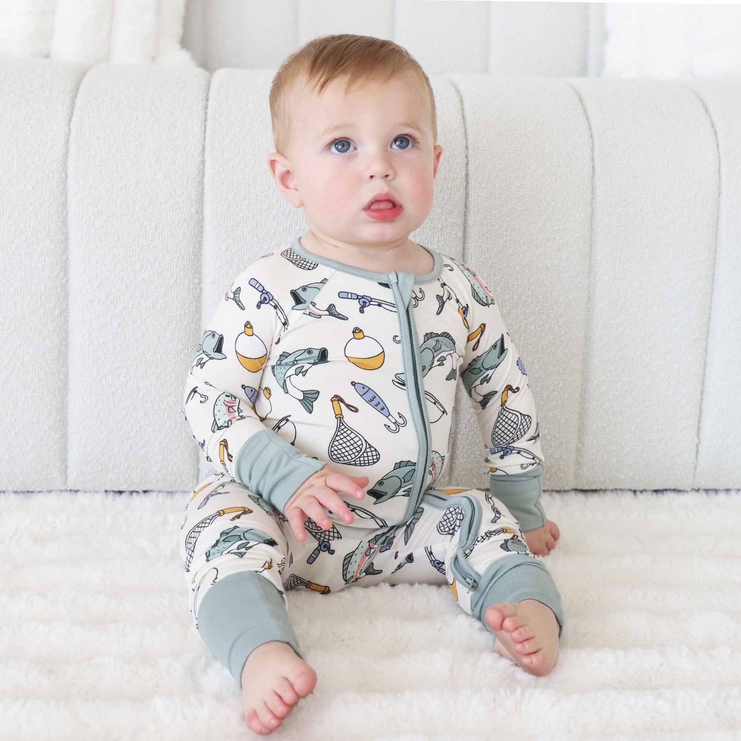 Catch of the Day Convertible Zip Romper: 0-3 months