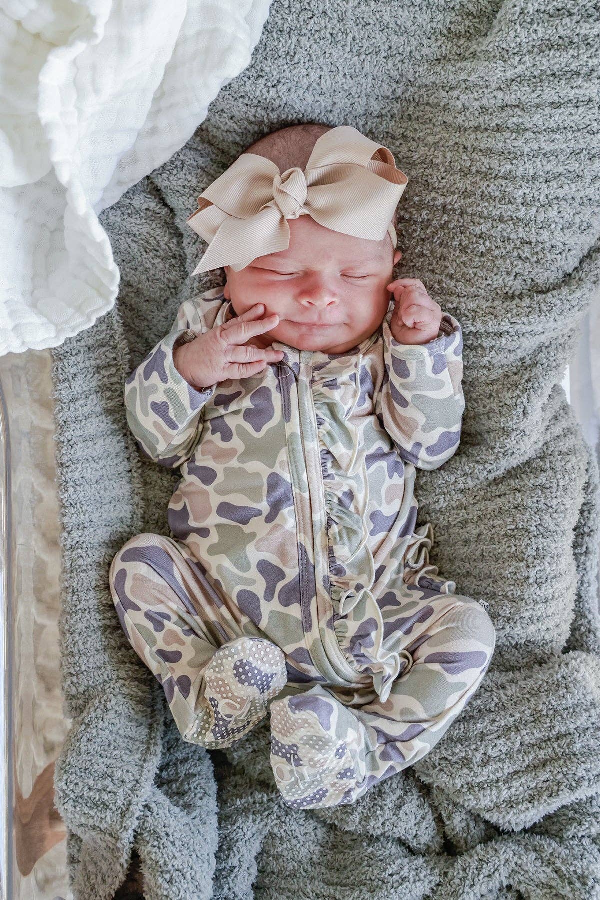 Ruffle Bamboo Zipper Footie | Camo Cutie: 0-3 months