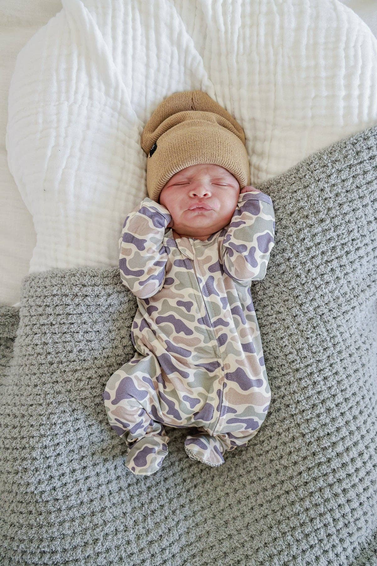 Bamboo Zipper Footie | Camo Cutie: 0-3 months