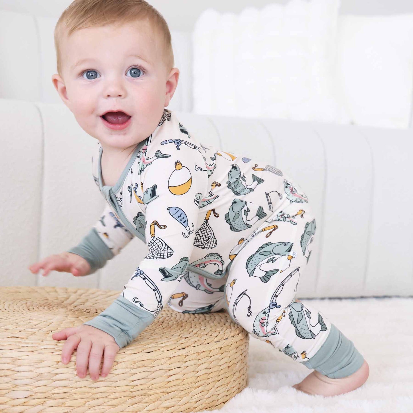 Catch of the Day Convertible Zip Romper: 0-3 months