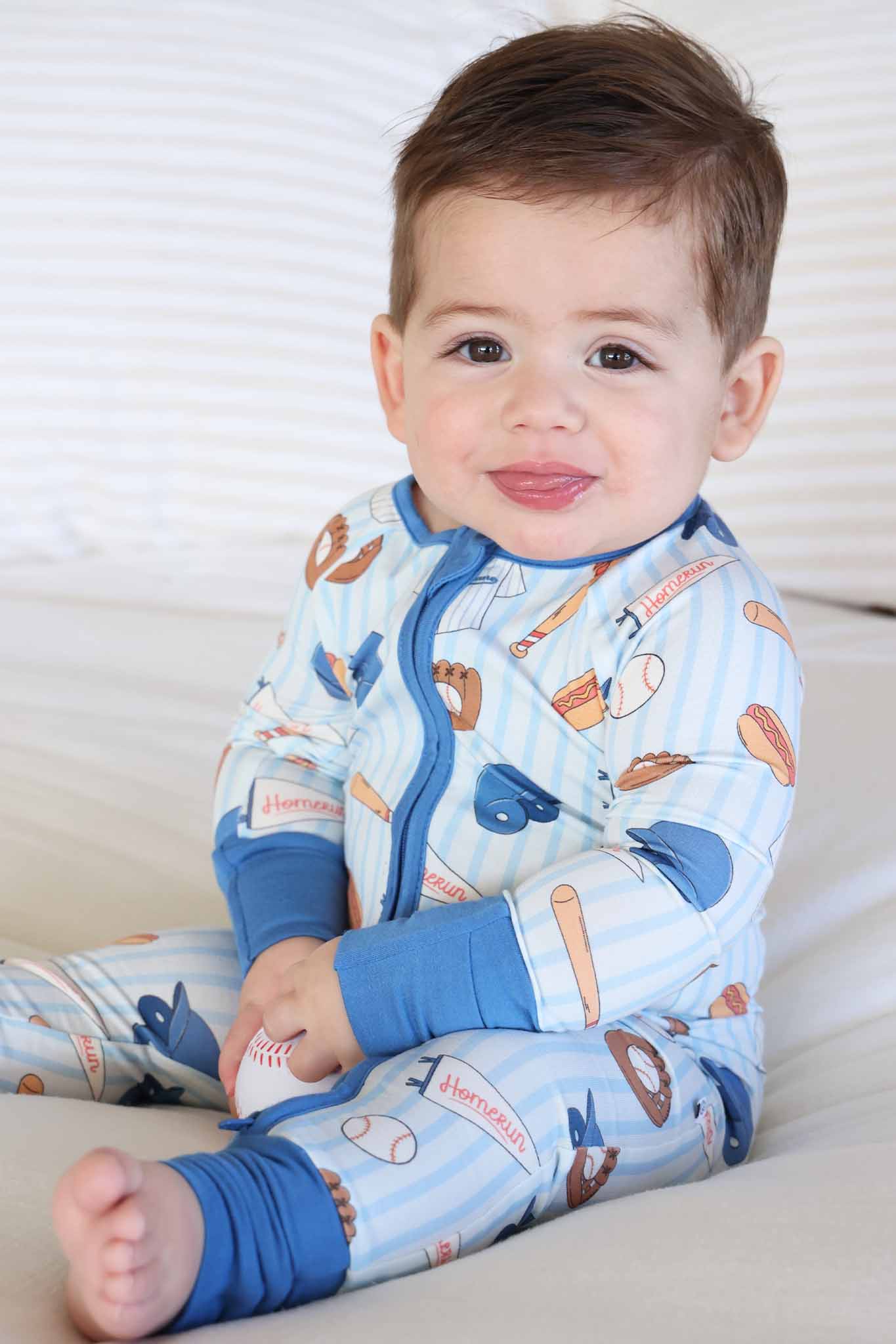 Ballpark Bros Convertible Zip Romper: 3-6 months