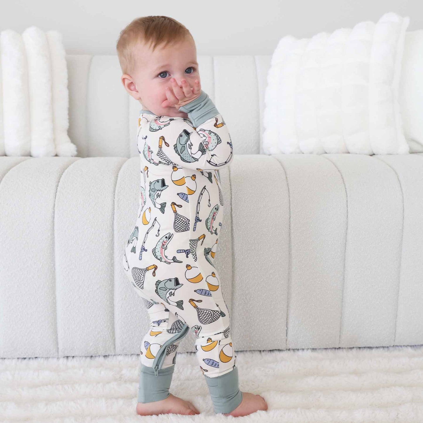 Catch of the Day Convertible Zip Romper: 0-3 months