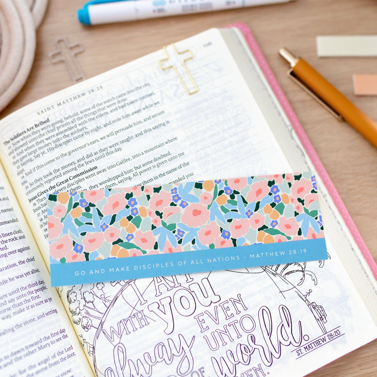 Bookmark + Cross Paper Clips: Bookmark + Cross Paper Clips