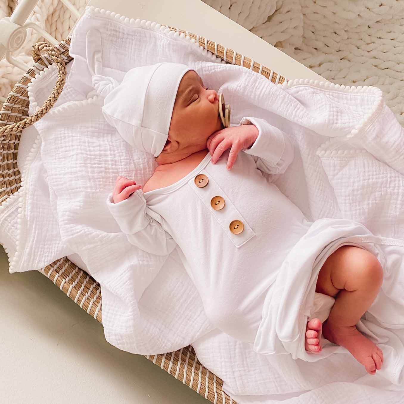 Solid White Bamboo Baby Knot Gown & Hat: Newborn / 7-14lbs+